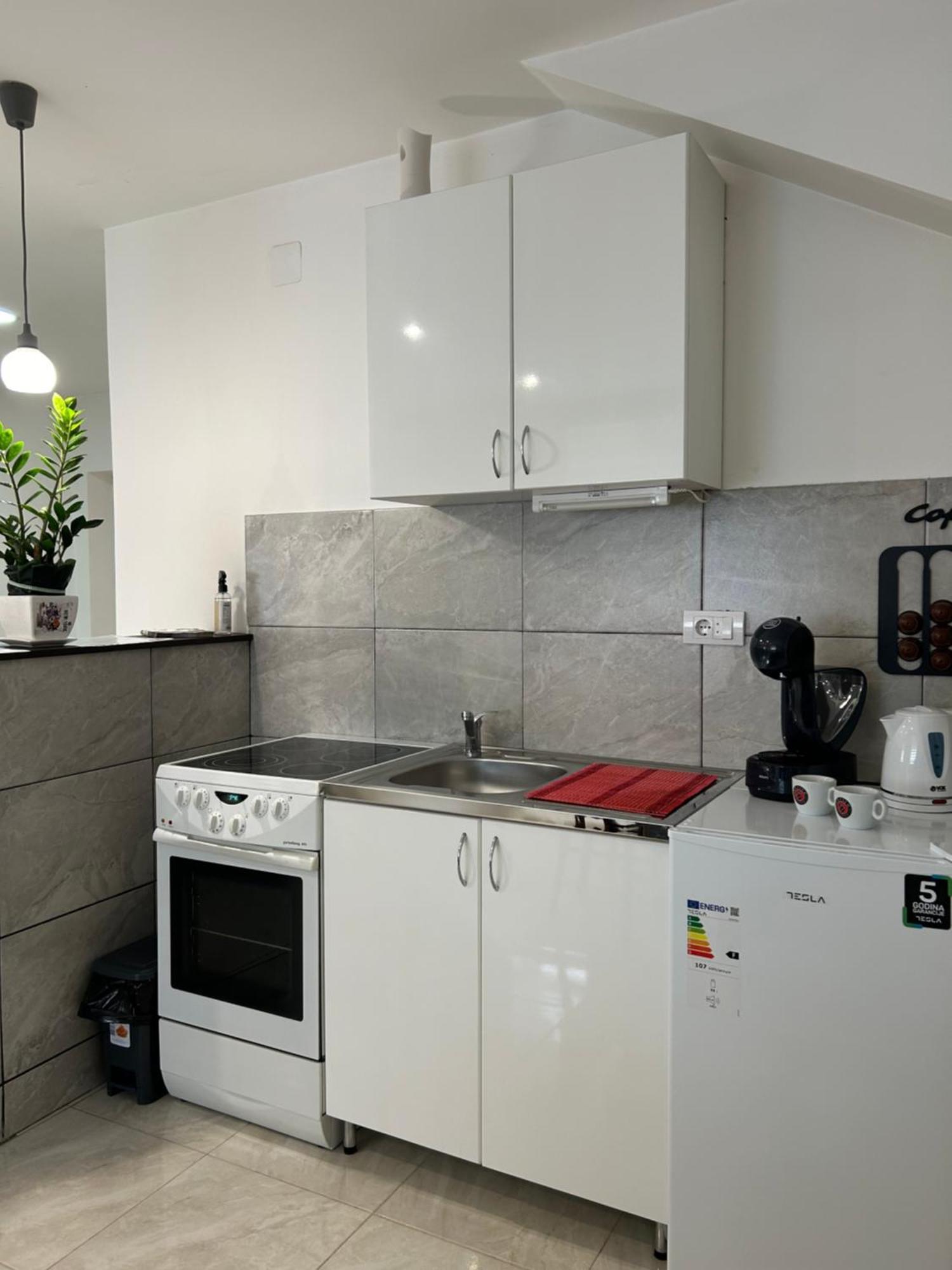 Apartman Diamond Lux Surčin Esterno foto