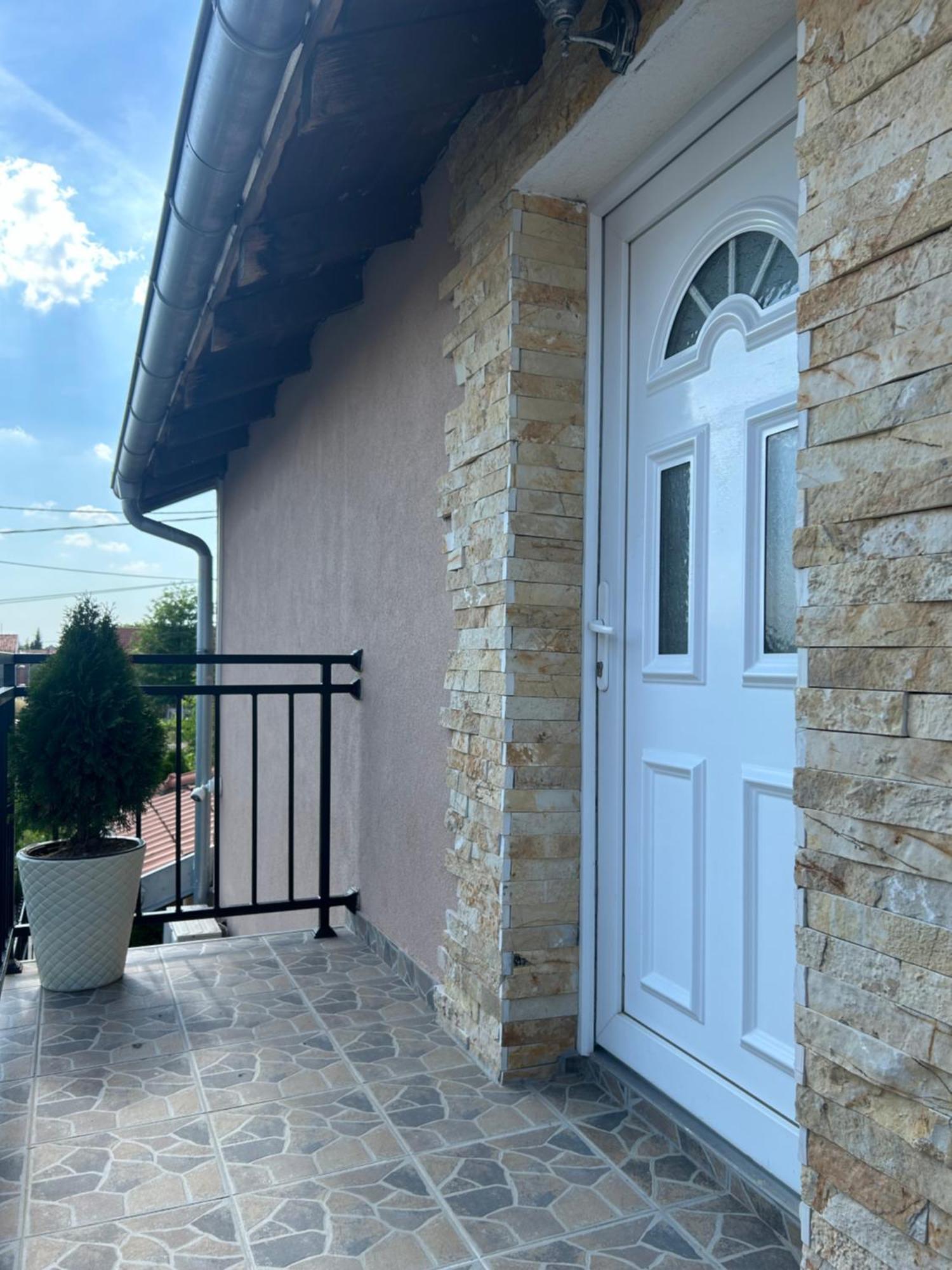 Apartman Diamond Lux Surčin Esterno foto